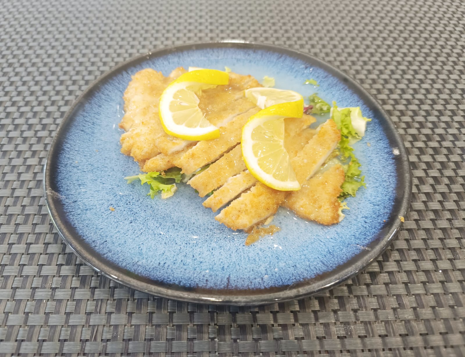 Chicken katsu limón
