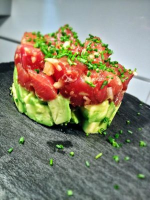 Tartar atún con aguacate 