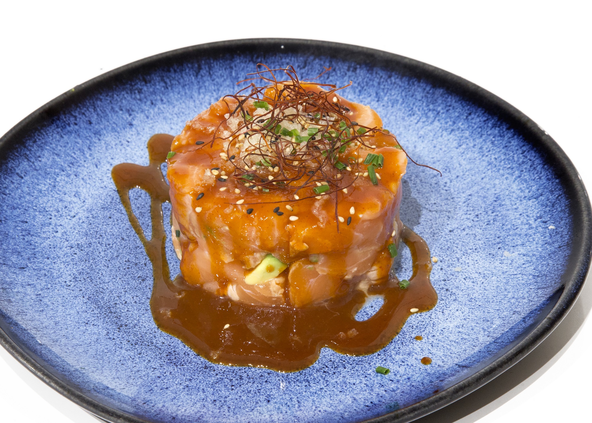 TARTAR SALMÓN  CON  AGUACATE