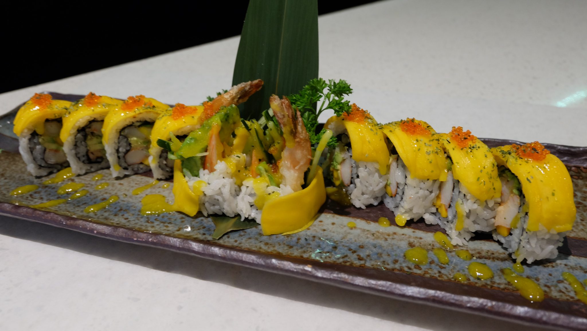 MANGO DRAGON ROLL X8