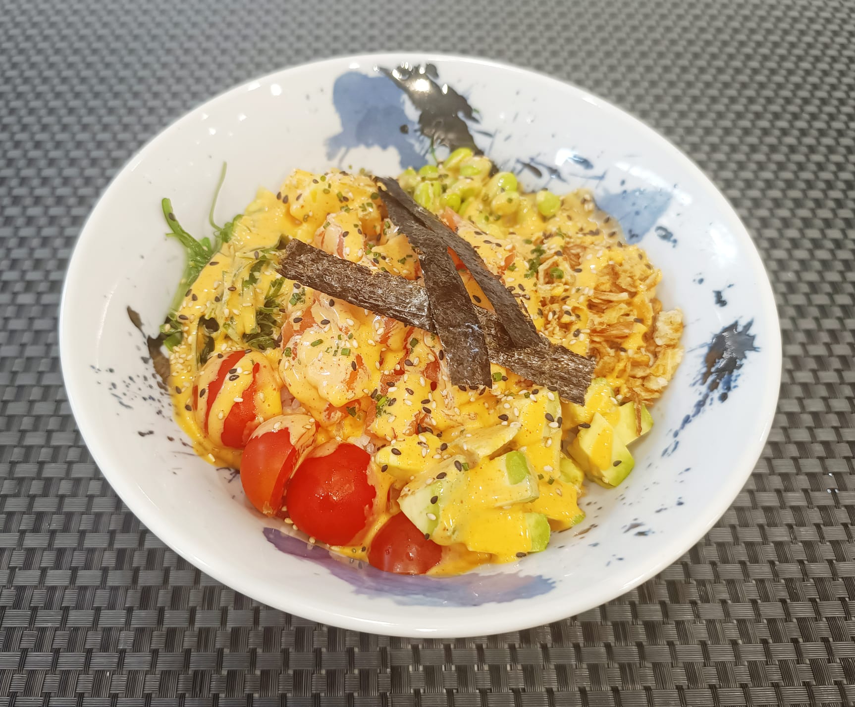 Poke teriyaki pollo
