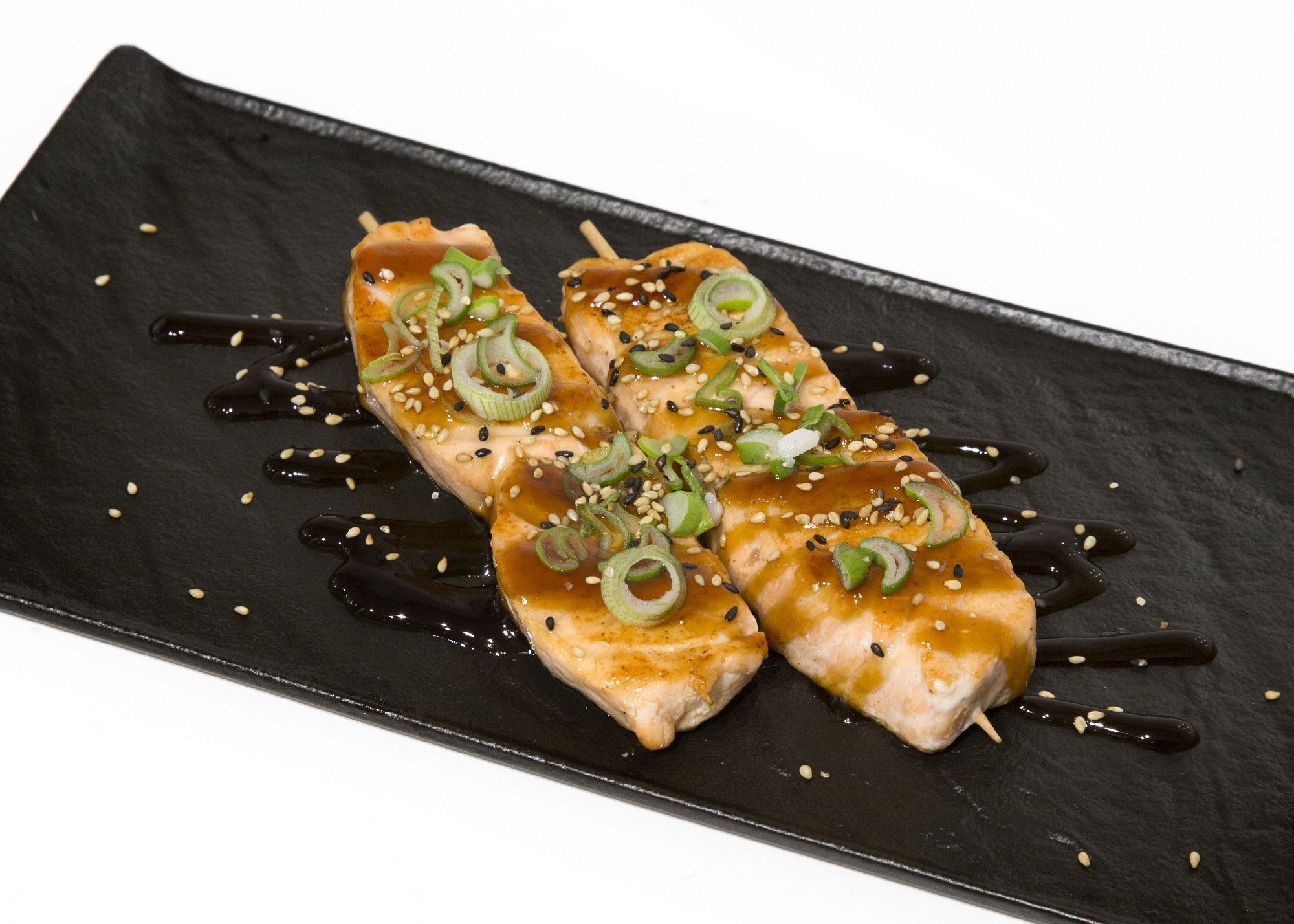 YAKITORI DE SALMÓN  X2